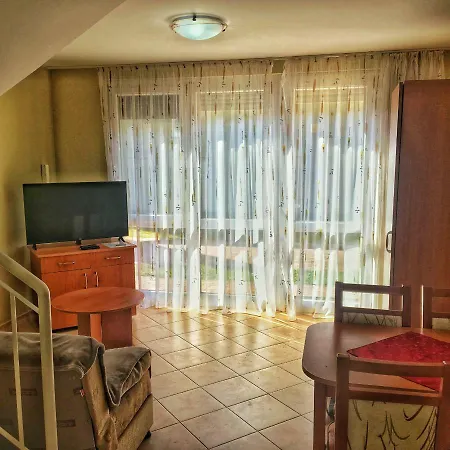 Iris Vendeghaz Hajdúszoboszló